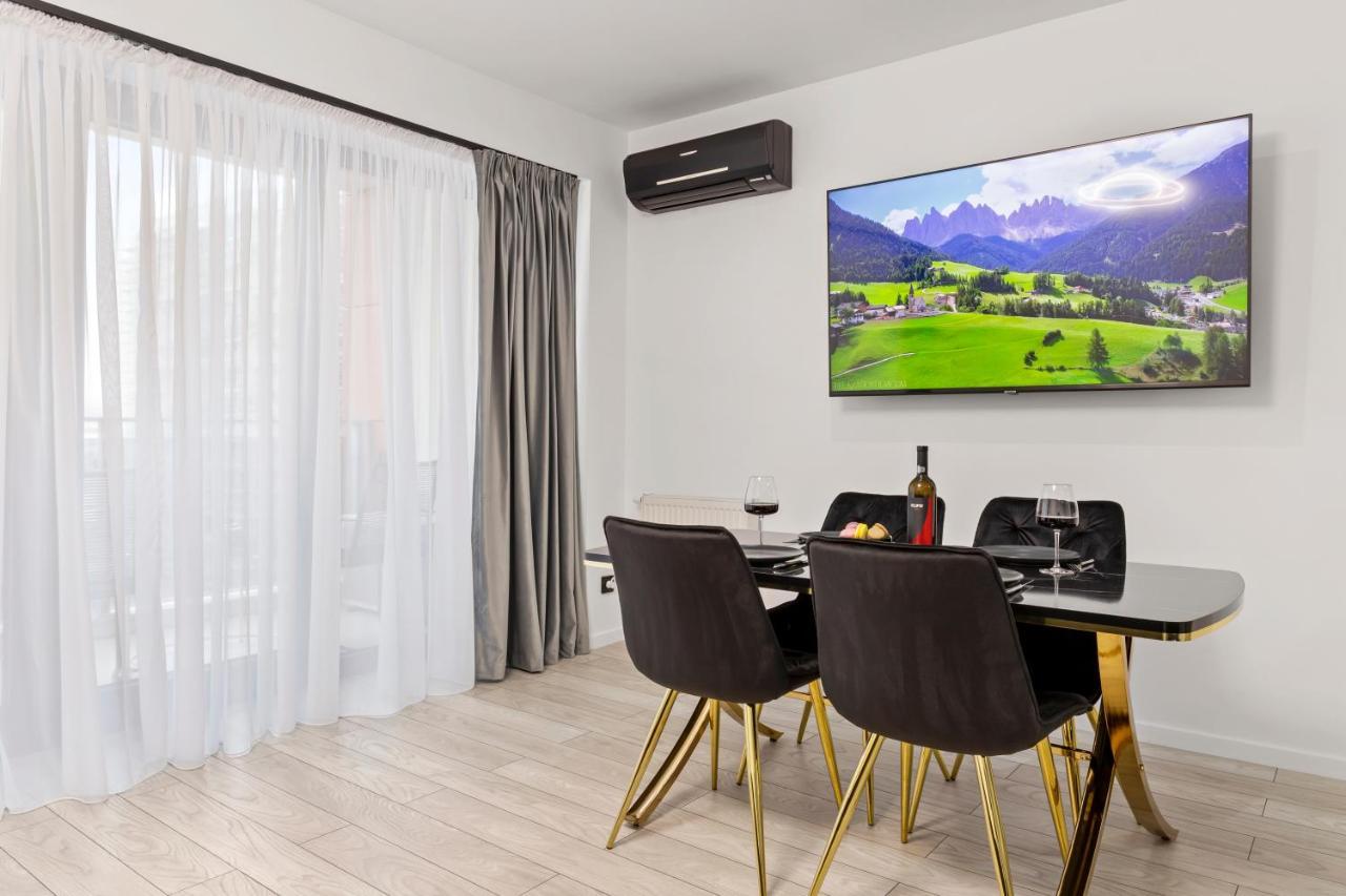 Central Deluxe By Rh Living Bucharest Exterior photo
