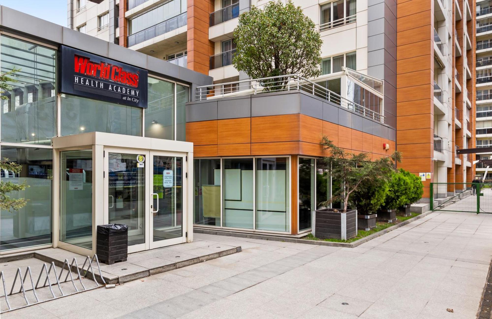 Central Deluxe By Rh Living Bucharest Exterior photo